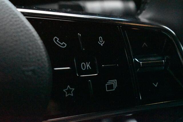 Renault MEGANE E-Tech Techno | 20" lichtmetalen wielen 'Soren' | Cruise control met snelheidsbegrenzer | LED-dagrijverlichting met specifiek vormgegeven lichtsignatuur