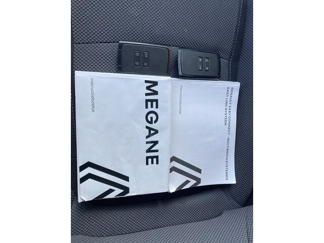 Renault MEGANE Estate 1.3 TCe 140 Equilibre Apple/Android Auto | Cruise | Led koplampen