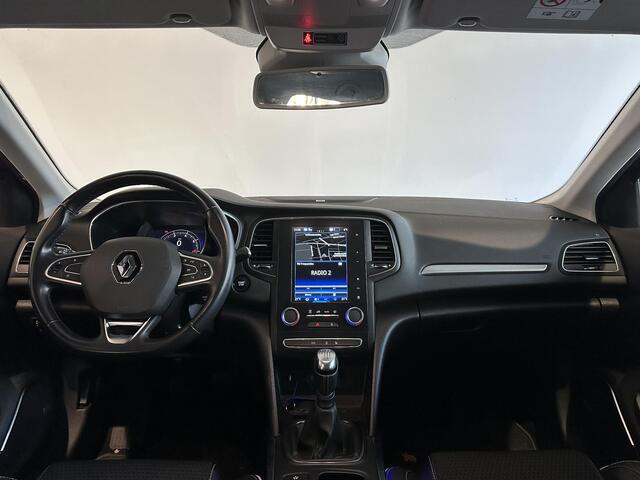 Renault MEGANE Estate 1.3 TCe 140 Bose NAVIGATIE | TREKHAAK | ACHTERUITRIJCAMERA | PARKEERSENSOREN RONDOM | BLIS