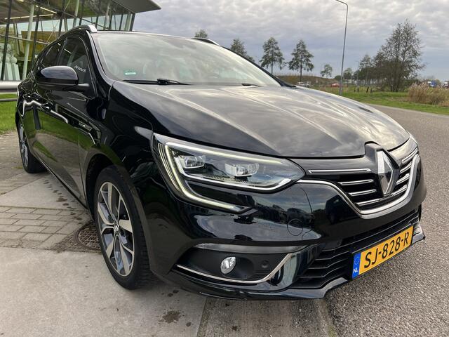 Renault MEGANE Estate 1.2 TCe 130PK Bose / Trekhaak / Schuif-Kanteldak / Leder / Adaptive Cruise / Stoelverw. /