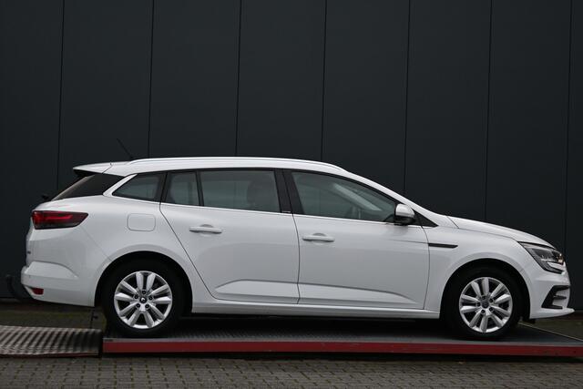 Renault MEGANE Estate 1.6 E-Tech Plug-In Hybrid 160 Business Zen