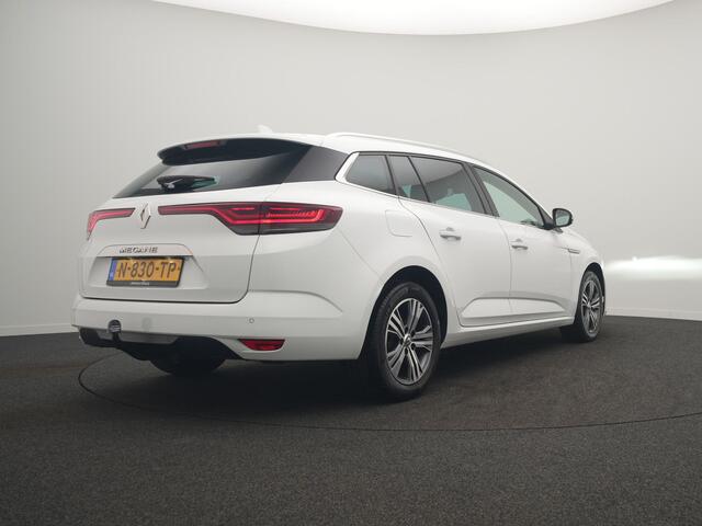 Renault MEGANE Estate TCe 140 Intens - RIJKLAARPRIJS - Trekhaak - Dealeronderhouden
