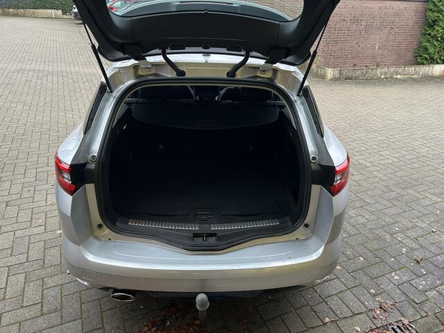 Renault MEGANE Estate 1.2 TCe Intens