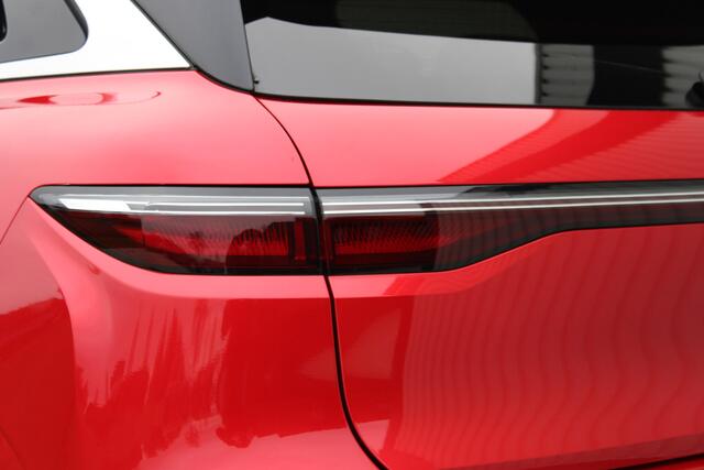 Renault MEGANE E-Tech EV60 Optimum Charge Techno | Incl. 12 maanden garantie | Trekhaak | Apple carplay/Android auto | Parkeercamera | Stoel/stuurverwarming | Climate control | Navigatie |