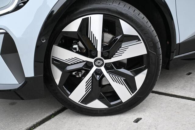 Renault MEGANE E-Tech comfort range techno 60 kWh | 360 CAMERA | STUURVERWARMING | NAVI | APPLECARPLAY/ANDROIDAUTO | ADAPT. CRUISE CONTROL | CLIMATE CONTROL | PDC | LMV