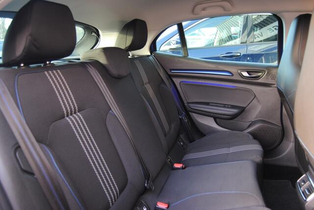 Renault MEGANE 1.2 TCe GT-Line|| Geen afleverkosten!|| Bose || Camera