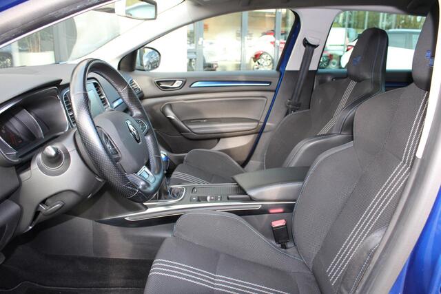 Renault MEGANE Estate 1.2 TCe GT Line TCE 130 RLINK 9.3INCH,1650KG TRGEWICHT,STLVERW,PDC