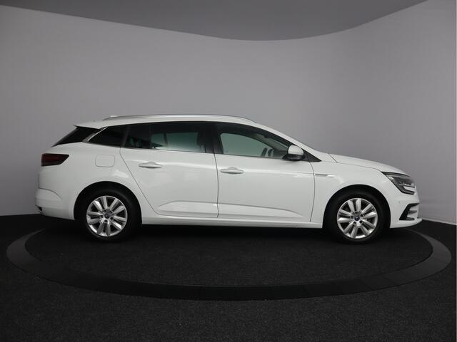Renault MEGANE Estate 1.6 E-Tech Plug-In Hybrid 160 Intens
