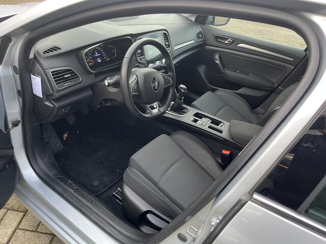 Renault MEGANE Estate 1.3 TCe 140 Equilibre Trekhaak 1700Kg / Led / Cruise / Clima / Carplay