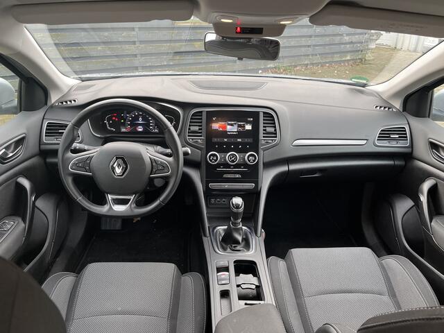 Renault MEGANE Estate 1.3 TCe 140 Equilibre Trekhaak 1700Kg / Led / Cruise / Clima / Carplay