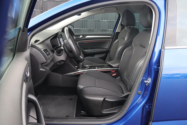 Renault MEGANE Estate 1.3 TCe Intens | Trekhaak | HUD | Navigatie | Cruise Control | Climate Control