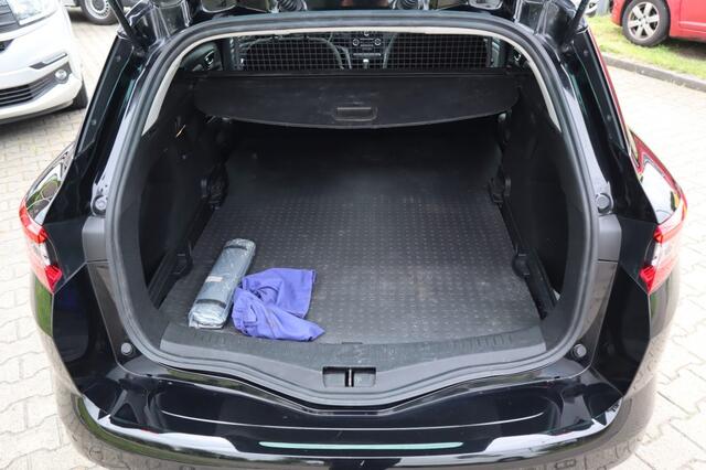 Renault MEGANE 1.3 TCe LIMITED VAN 140pk 1700kg trekgewicht AUTOMAAT