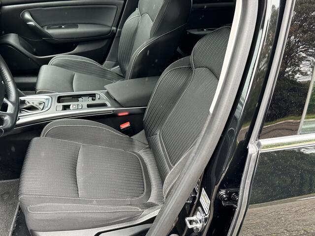 Renault MEGANE Estate 1.2 TCe Limited