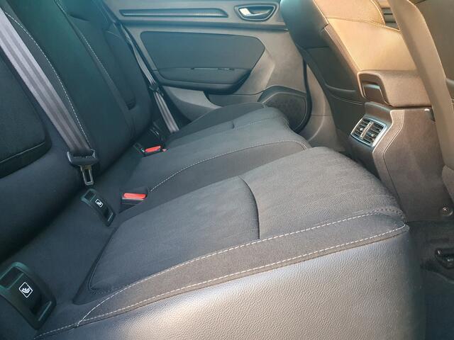 Renault MEGANE 1.3 TCe Limited NAVI/PDC/CRUISE/AIRCO/LMV