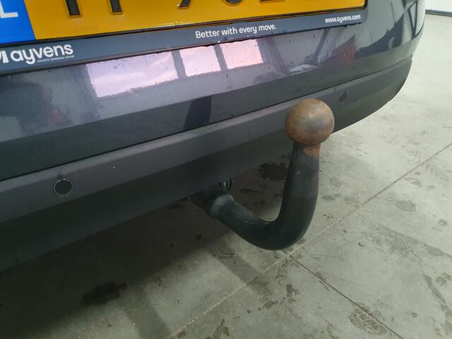 Renault MEGANE 1.3 TCe Limited NAVI/PDC/CRUISE/AIRCO/LMV