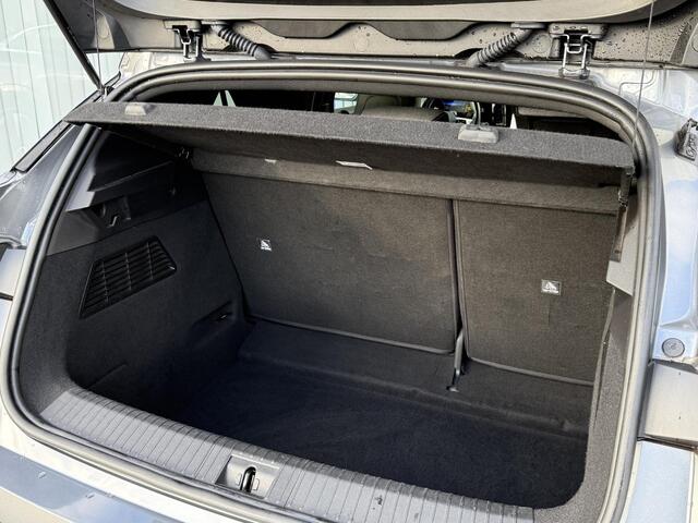 Renault MEGANE E-Tech EV60 Optimum Charge Techno | NAP | Eerste eigenaar | TREKHAAK | Navigatie Google | Dodehoek detectie | Pack Winter | Achteruitrijcamera | DAB | LED |