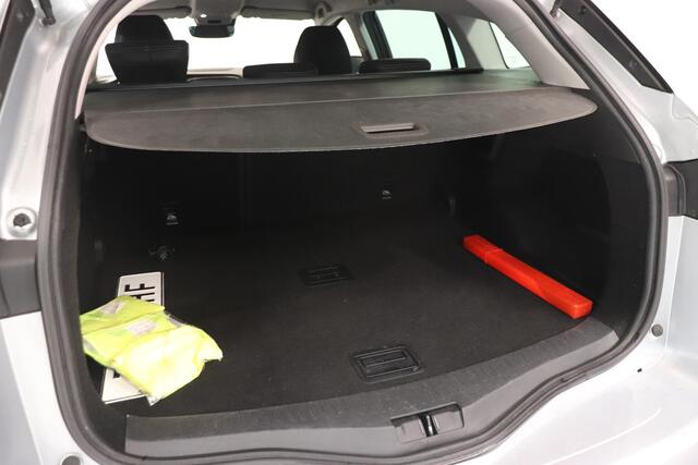 Renault MEGANE Estate 1.3 TCe 140 Techno | Climate control | Camera | Trekhaak | AppleCarplay AndroidAuto | LED koplampen | All season banden | Navigatie |