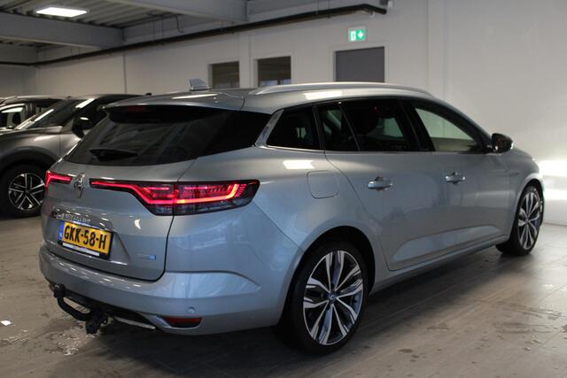 Renault MEGANE Estate 1.6 E-Tech Plug-In Hybrid 160 Business Edition One. AUTOMAAT ! Bloedmooie, chique wagen ! Head-up Display, Camera Achter, 18" lm velgen, Stoel- en stuurwiel verwarming, Trekhaak, Navigatie, Telefoonvoorb., Metallic lak, LED verl. etc.