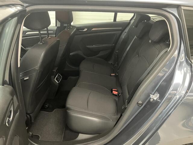 Renault MEGANE Estate 1.3 TCe Business Zen / Eerste Eigenaar / Dealer Onderhouden / Trekhaak 1700 KG / Camera / Navigatie / Apple CarPlay/Android Auto / Climate Control / Cruise Control /