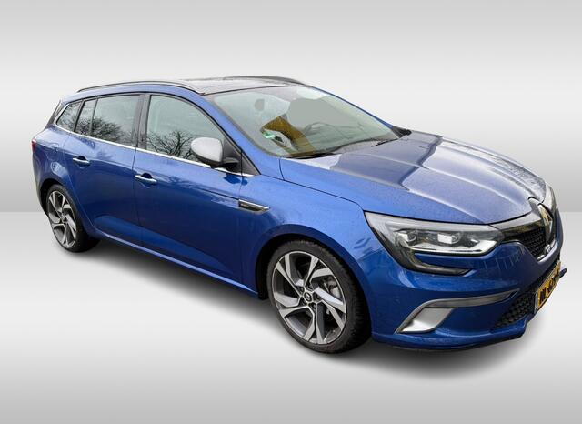 Renault MEGANE Estate 1.6 TCe GT / Trekhaak / Panoramadak / Camera / Navigatie / Parkeerhulp V+A / Sportstoelen / 18'' / Bose / Cruise Control