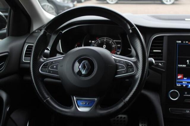 Renault MEGANE Estate 1.6 TCe GT / Trekhaak / Panoramadak / Camera / Navigatie / Parkeerhulp V+A / Sportstoelen / 18'' / Bose / Cruise Control