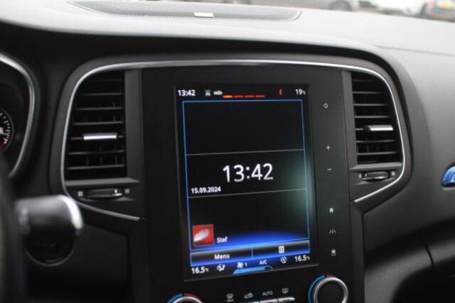 Renault MEGANE Estate 1.6 TCe GT / Trekhaak / Panoramadak / Camera / Navigatie / Parkeerhulp V+A / Sportstoelen / 18'' / Bose / Cruise Control