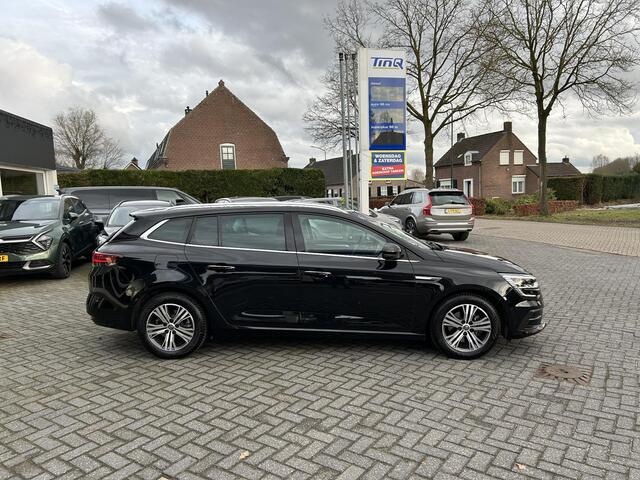 Renault MEGANE Estate 1.6 E-Tech Plug-In Hybrid 160 Intens