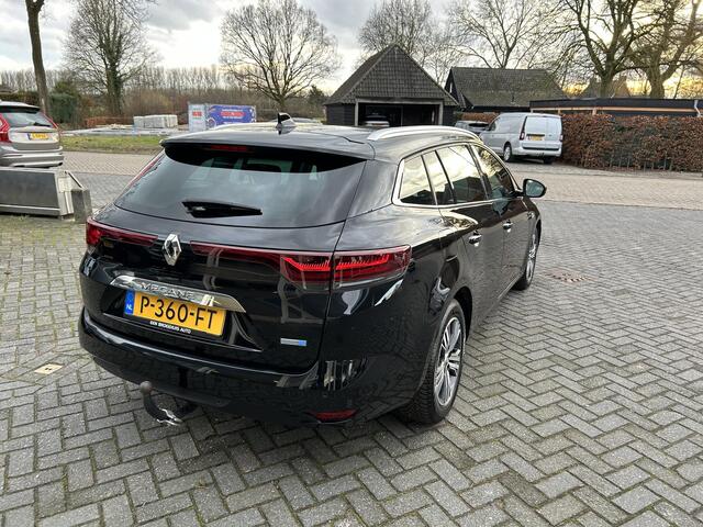 Renault MEGANE Estate 1.6 E-Tech Plug-In Hybrid 160 Intens