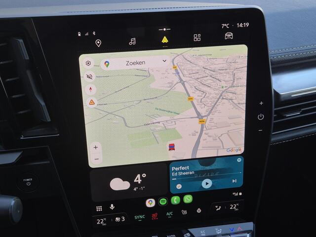 Renault MEGANE E-Tech EV60 Optimum Charge Iconic Automaat / Dealer onderhouden / Trekhaak / Pack Advanced Drive Assist / Elektrische stoelen / Massage functie / Actieradius 470 km / CCS snelladen / Stuur en Stoel verwarming /