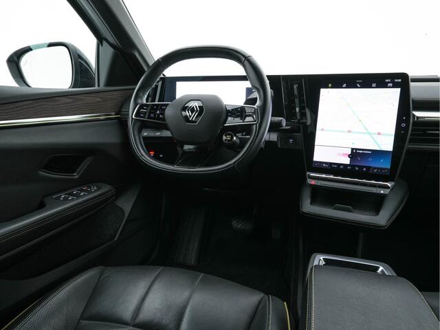 Renault MEGANE E-Tech EV60 Optimum Charge Iconic [ 3-Fase ] (INCL.BTW) Aut. *LUXURY-LEATHER | FULL-LED | TOP-VIEW | ADAPTIVE-CRUISE | BLIND-SPOT | LANE-ASSIST | HEATED-COMFORTSEATS | DIGITAL-MIRROR | DIGI-COCKPIT | ECC | PDC | 20''ALU*