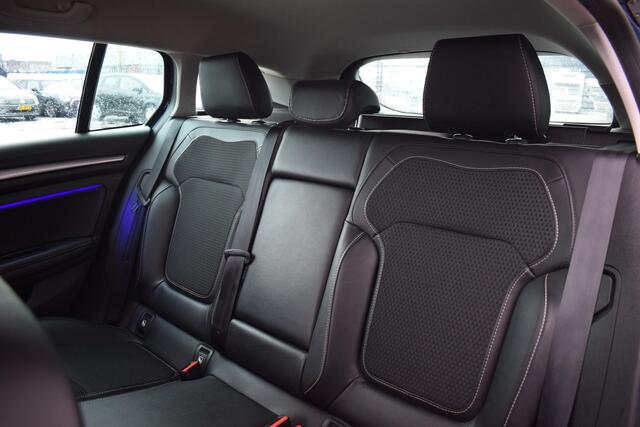 Renault MEGANE Estate 1.3 TCe Bose | 140 PK | Apple CarPlay | Half Leer | Camera