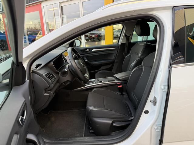 Renault MEGANE Estate 1.3 TCe 140 Techno | Trekhaak | NAP | Navigatie | Achteruitrijcamera | DAB | Key-less | Climate Control | LED | Dodehoek detectie |