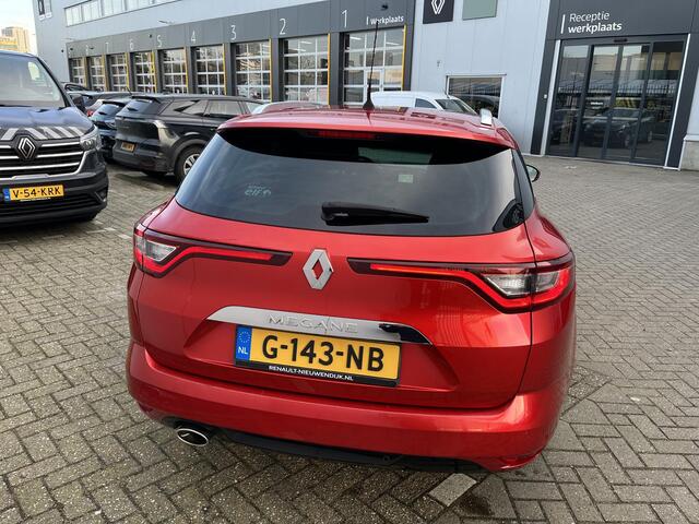 Renault MEGANE Estate 1.3 TCe Intens / AUTOMAAT / CAMERA / PARKEERSENSOREN VOOR EN ACHTER / BLIND SPOT WARNING