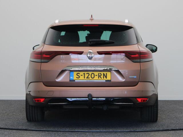 Renault MEGANE Estate 1.6 E-Tech Plug-In Hybrid 160 Intens | Trekhaak | Stoelverwarming |