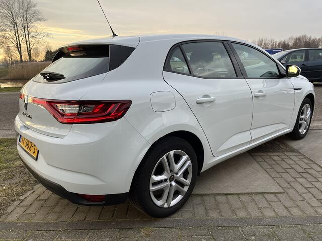 Renault MEGANE 1.5 dCi / Dealer onderhouden / Cruise / Climate /