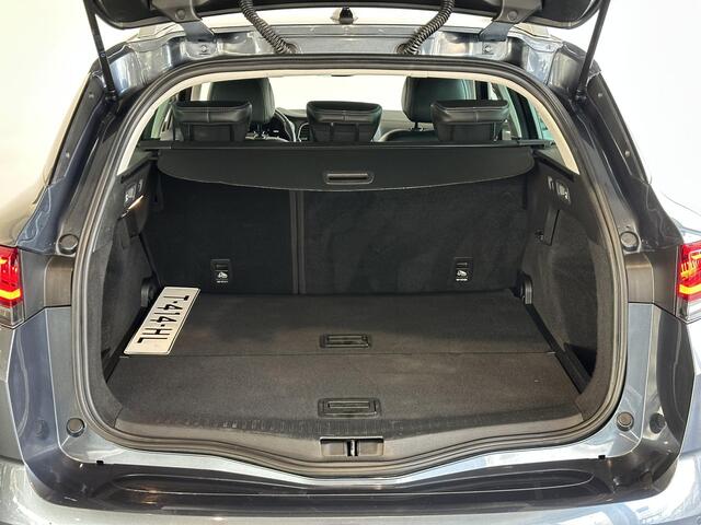 Renault MEGANE Estate 1.3 TCe 140 EDC Techno AUTOMAAT TREKHAAK | PARKEERSENSOREN V+A | CAMERA |