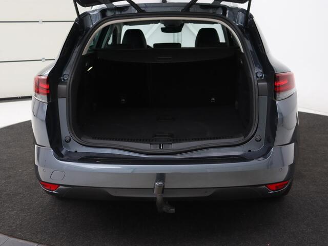 Renault MEGANE 1.3 TCe Intens | Head-Up | Trekhaak | Camera | Carplay | Navigatie | Full LED | Keyless | Climate control | Cruise control | Bluetooth | Getint glas