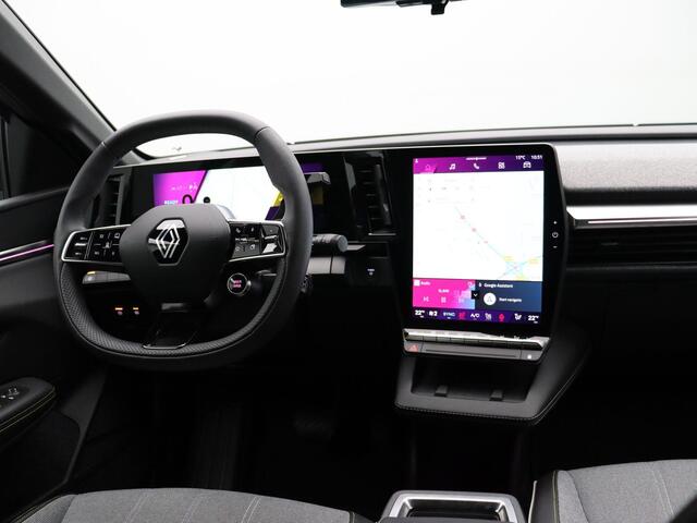 Renault MEGANE E-Tech comfort range techno 60 kWh | Stoel en Stuurverwarming | Harman Kardon audio | Dodehoek detectie | 360 graden camera |