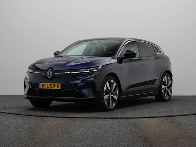 Renault MEGANE E-Tech comfort range techno 60 kWh | Stoel en Stuurverwarming | Harman Kardon audio | Dodehoek detectie | 360 graden camera |