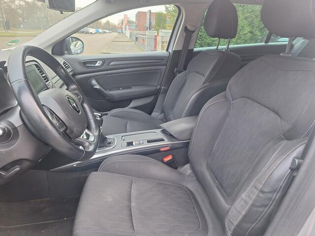 Renault MEGANE Estate 1.3 TCe Limited TREKHAAK