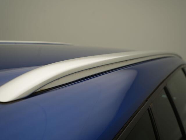 Renault MEGANE Estate TCe 140 Intens - RIJKLAARPRIJS - All Seasonbanden - Achteruitrijcamera - Cruise Control - Head-Up Display - Trekhaak - Dealeronderhouden