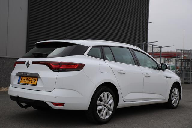 Renault MEGANE Estate 1.3 TCe/H6//Nw.model/LED/Camera/Carplay/Trekhaak/Cruise