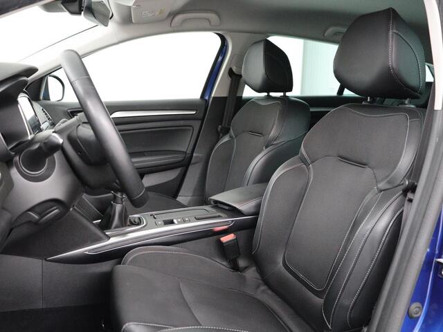 Renault MEGANE 1.3 TCe Intens | Trekhaak | Carplay | Keyless | Navigatie | Full LED | Parkeerhulp | Climate control | Bluetooth | Cruise control