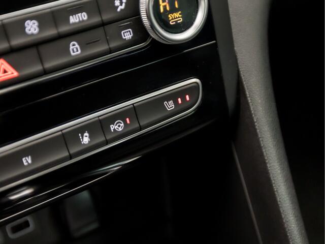 Renault MEGANE Estate 1.6 E-Tech Plug-In Hybrid 160 Edition One 160Pk Automaat (APPLE CARPLAY, GROOT NAVI, STUUR/STOELVERWARMING, LEDER, KEYLESS, CAMERA, GETINT GLAS, LANE ASSIST, NIEUWSTAAT)