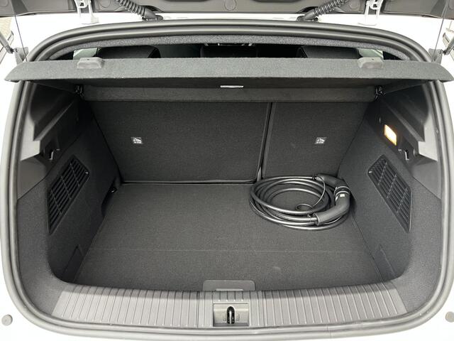 Renault MEGANE E-Tech Evolution 130pk 60 kWh Comfort Range | Pack Winter | Pack Navigatie | Pack City | Direct leverbaar |