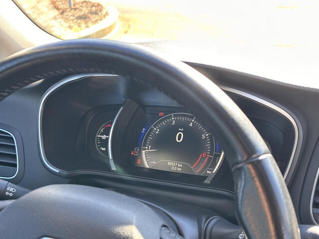 Renault MEGANE Estate 1.2 TCe Intense GROOTNAVI/18INCH/HALFLEDER/STOELVERWARMING