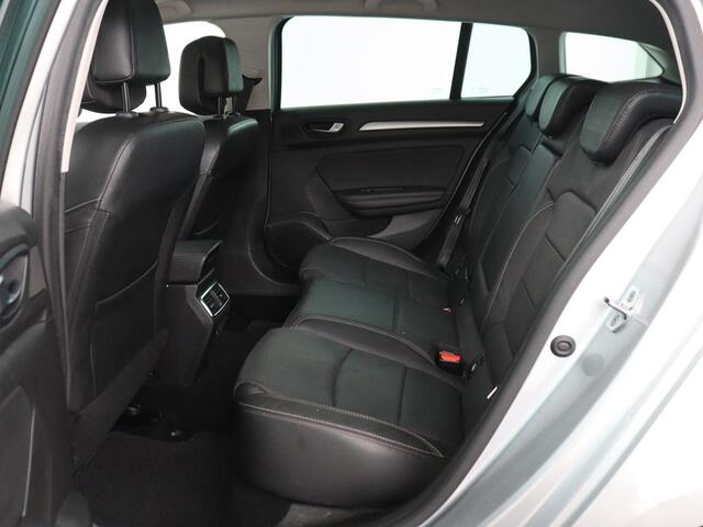 Renault MEGANE 1.3 TCe Business Edition One | Panoramadak | Leder | Stoelverwarming | Massage | Camera | Carplay | Keyless | Full LED | Navigatie | Cruise control