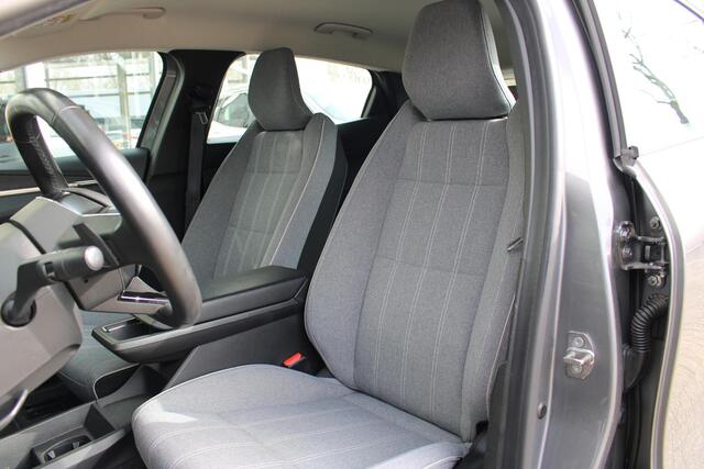 Renault MEGANE E-Tech EV60 Optimum Charge Business Ed. Evolution | Stoel en stuur verwarming | Adaptieve cruise | Dodehoek detectie | Achteruitrijcamera