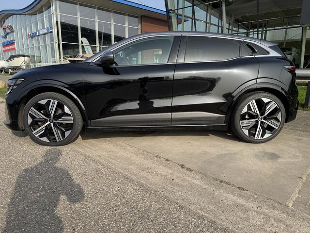 Renault MEGANE E-Tech EV60 220 Optimum Charge Iconic