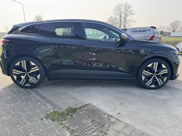 Renault MEGANE E-Tech EV60 220 Optimum Charge Iconic